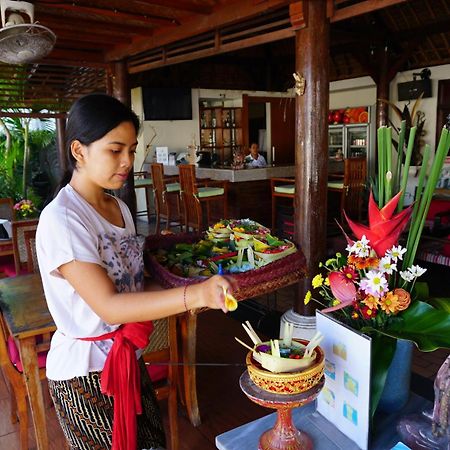 Yulia 2 Homestay Sanur Luaran gambar